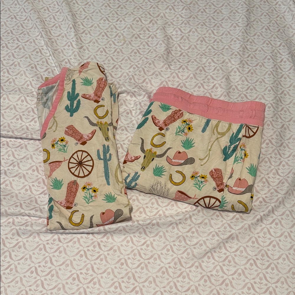 Women’s little sleepies pajamas set